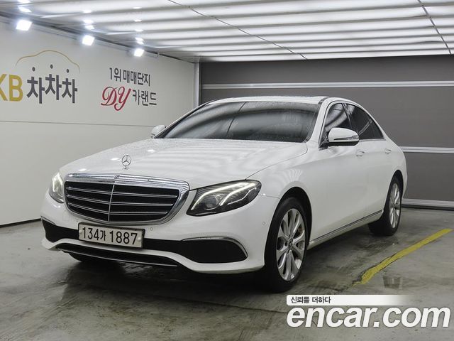Mercedes-Benz E-Class (W213) E220d Exclusive
