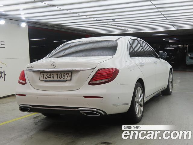 Mercedes-Benz E-Class (W213) E220d Exclusive 2019 — фото 4