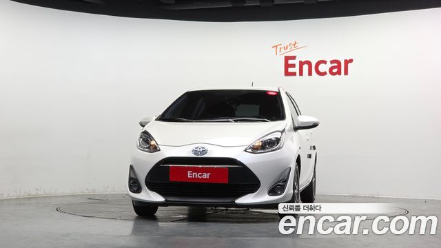 Toyota Prius C 1.5 2019 — фото 3