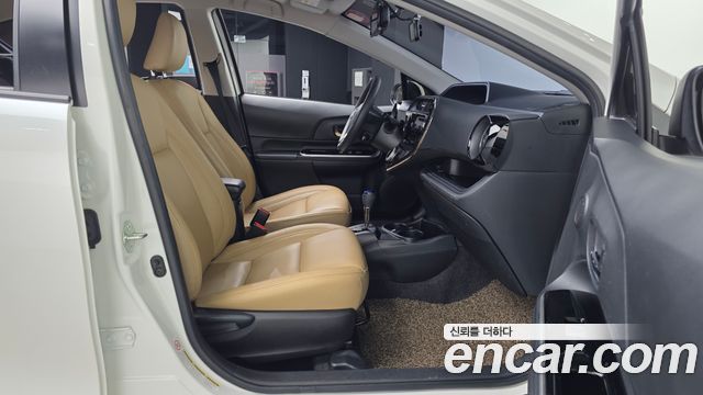 Toyota Prius C 1.5 2019 — фото 15