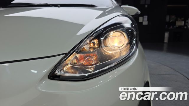 Toyota Prius C 1.5 2019 — фото 28
