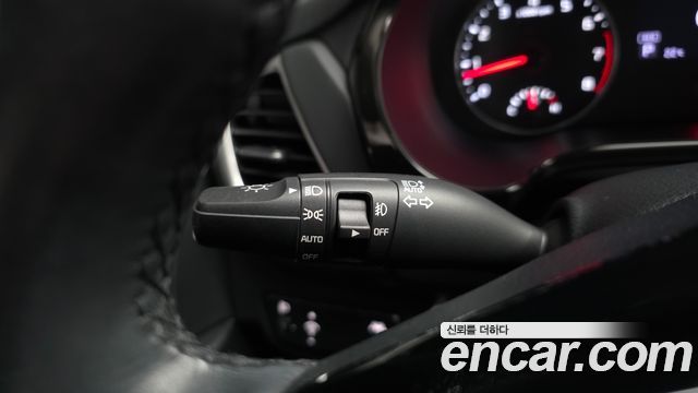 Kia Seltos Gasoline 1.6 Turbo 2WD Signature 2022 — фото 17