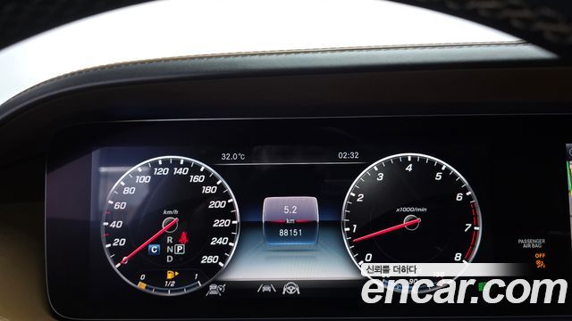 Mercedes-Benz S-Class (W222) Maybach S560 4MATIC Rodeo Drive LA Edition 2020 — фото 8