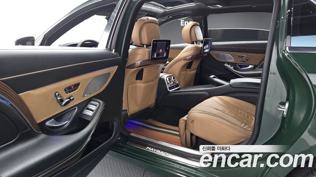 Mercedes-Benz S-Class (W222) Maybach S560 4MATIC Rodeo Drive LA Edition 2020 — фото 12
