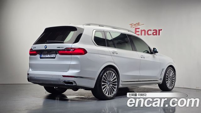BMW X7 (G07) xDrive 40i Design Pure Excellence 6-Seater 2022 — фото 2