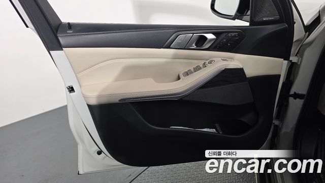 BMW X7 (G07) xDrive 40i Design Pure Excellence 6-Seater 2022 — фото 30