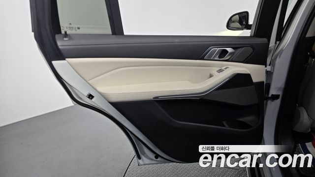 BMW X7 (G07) xDrive 40i Design Pure Excellence 6-Seater 2022 — фото 31