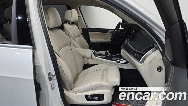 BMW X7 (G07) xDrive 40i Design Pure Excellence 6-Seater 2022 — фото 32