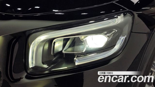 Mercedes-Benz GLB-Class (X247) GLB250 4MATIC 2020 — фото 28