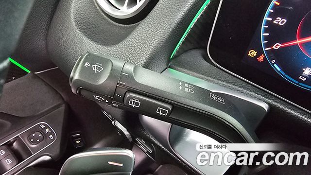 Mercedes-Benz GLB-Class (X247) GLB250 4MATIC 2020 — фото 36