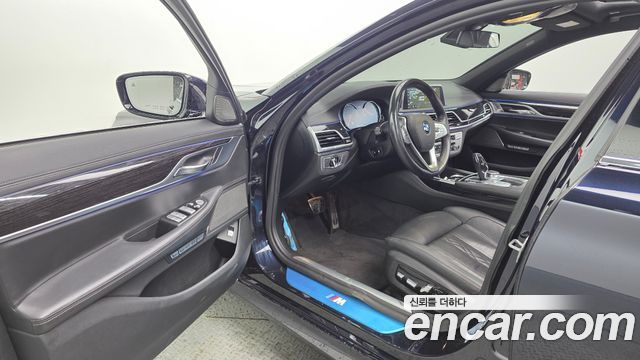 BMW 7 Series (G11) 730d xDrive M Sport 2018 — фото 10