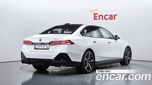 BMW 5 Series (G60) 530e M Sport 2026 — фото 2