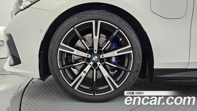 BMW 5 Series (G60) 530e M Sport 2026 — фото 5