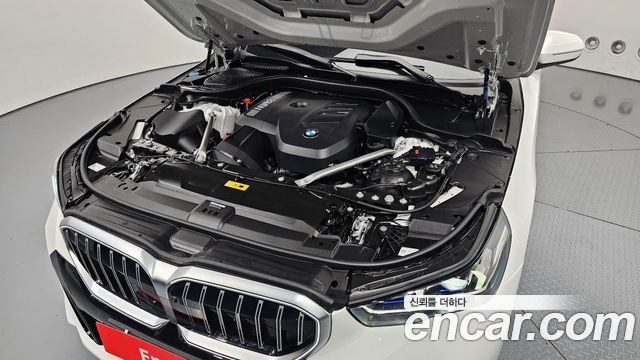 BMW 5 Series (G60) 530e M Sport 2026 — фото 6