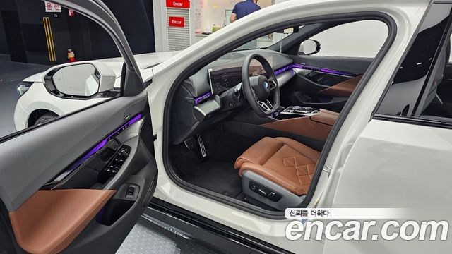 BMW 5 Series (G60) 530e M Sport 2026 — фото 10