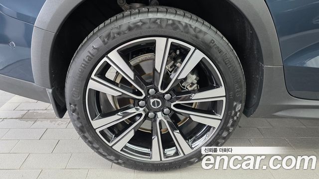 Volvo V60 Cross Country (II) B5 Pro AWD 2022 — фото 5