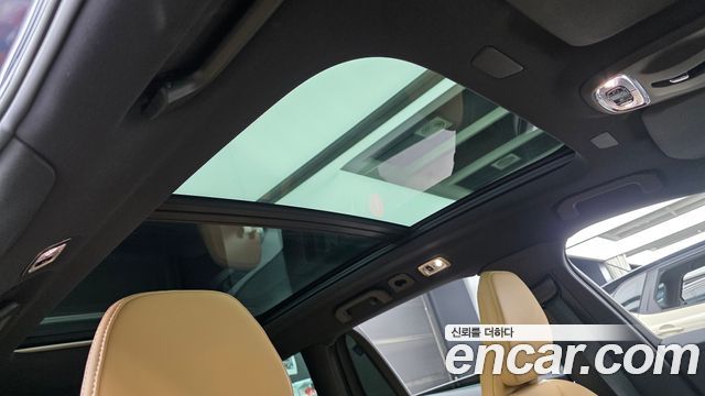 Volvo V60 Cross Country (II) B5 Pro AWD 2022 — фото 17
