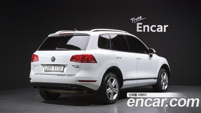Volkswagen Touareg V6 3.0 TDI Bluemotion 7P5 2013 — фото 2