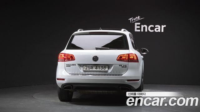 Volkswagen Touareg V6 3.0 TDI Bluemotion 7P5 2013 — фото 4