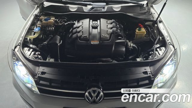 Volkswagen Touareg V6 3.0 TDI Bluemotion 7P5 2013 — фото 6