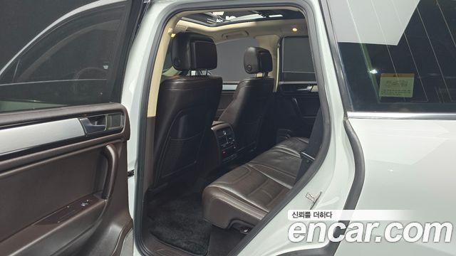 Volkswagen Touareg V6 3.0 TDI Bluemotion 7P5 2013 — фото 15