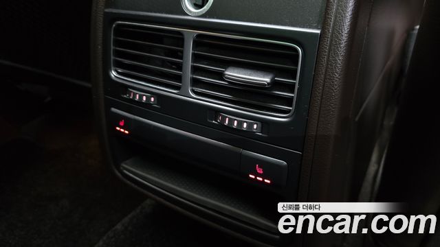 Volkswagen Touareg V6 3.0 TDI Bluemotion 7P5 2013 — фото 22