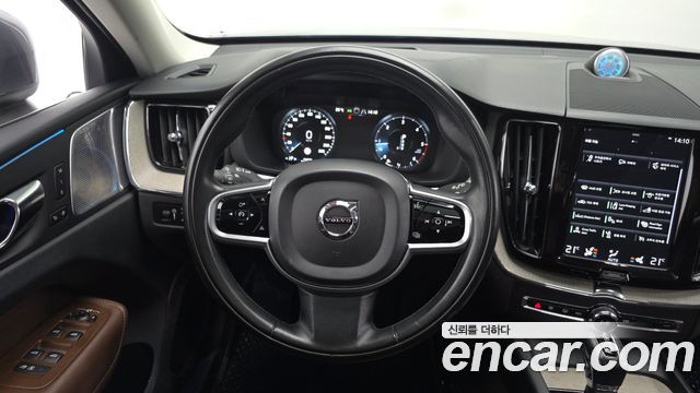Volvo XC60 (II) D5 Inscription 2019 — фото 14