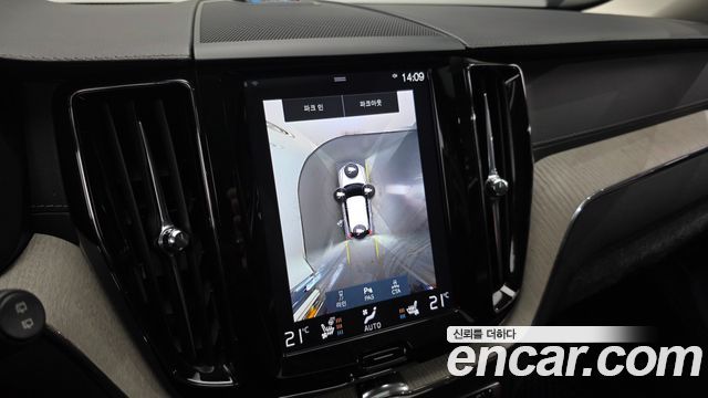 Volvo XC60 (II) D5 Inscription 2019 — фото 16