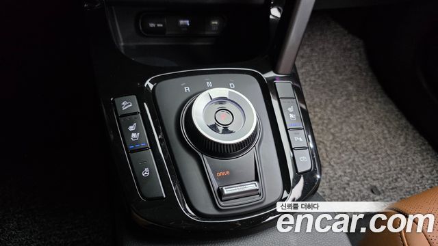 Kia Seltos Gasoline 1.6 Turbo 2WD Signature 2023 — фото 9
