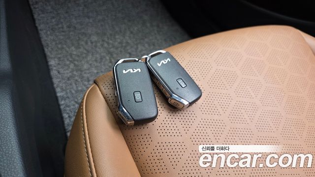 Kia Seltos Gasoline 1.6 Turbo 2WD Signature 2023 — фото 17