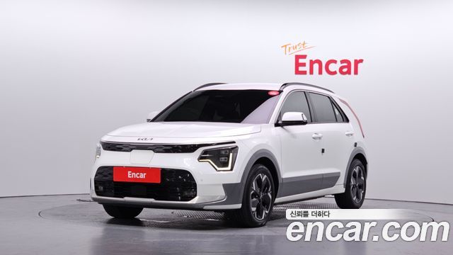 Kia Niro EV Earth 2024 — фото 1