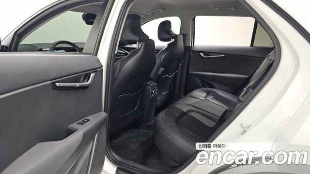 Kia Niro EV Earth 2024 — фото 16