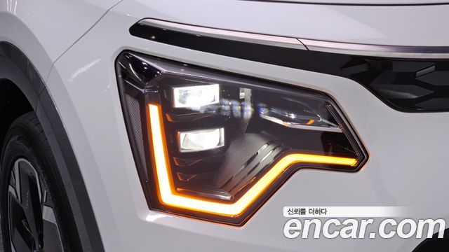 Kia Niro EV Earth 2024 — фото 28