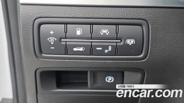Genesis G80 3.3 GDI AWD Prestige 2019 — фото 16