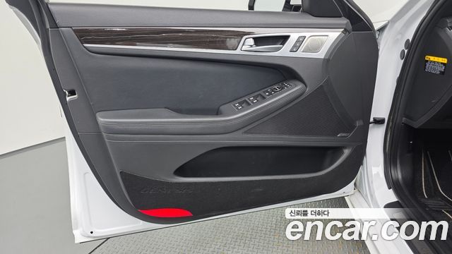 Genesis G80 3.3 GDI AWD Prestige 2019 — фото 24
