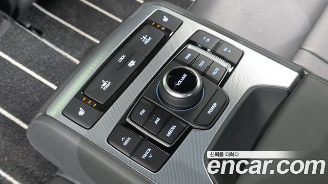 Genesis G80 3.3 GDI AWD Prestige 2019 — фото 34