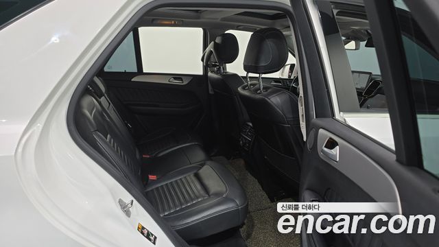 Mercedes-Benz GLE-Class (W166) GLE350 d 4MATIC Premium 2018 — фото 11