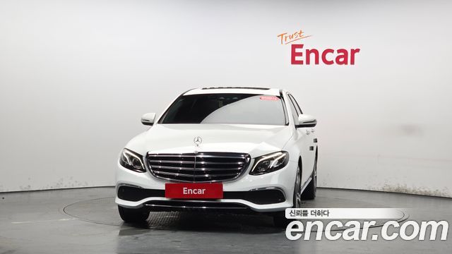Mercedes-Benz E-Class (W213) E220d 4MATIC Exclusive 2017 — фото 3