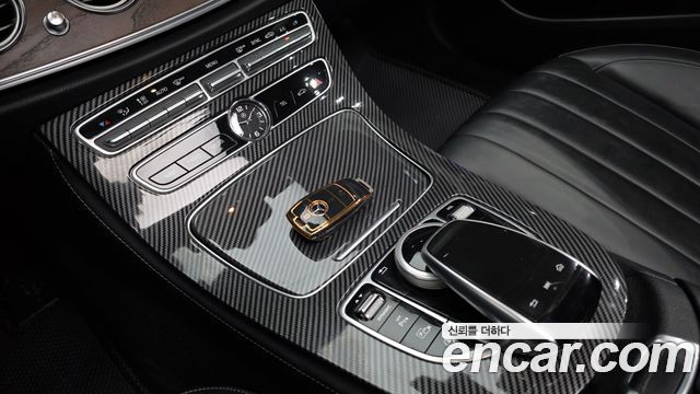 Mercedes-Benz E-Class (W213) E220d 4MATIC Exclusive 2017 — фото 21