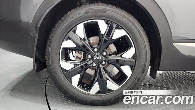Kia Sportage (V) Gasoline 1.6 Turbo 2WD Signature Gravity 2023 — фото 5