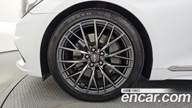 Genesis G80 3.3 GDI AWD Prestige 2019 — фото 5