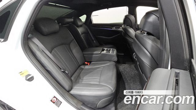 Genesis G80 3.3 GDI AWD Prestige 2019 — фото 11