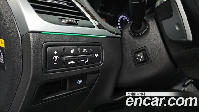 Genesis G80 3.3 GDI AWD Prestige 2019 — фото 18