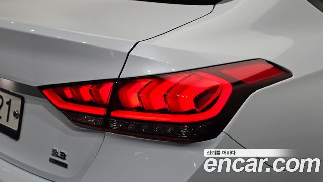 Genesis G80 3.3 GDI AWD Prestige 2019 — фото 23