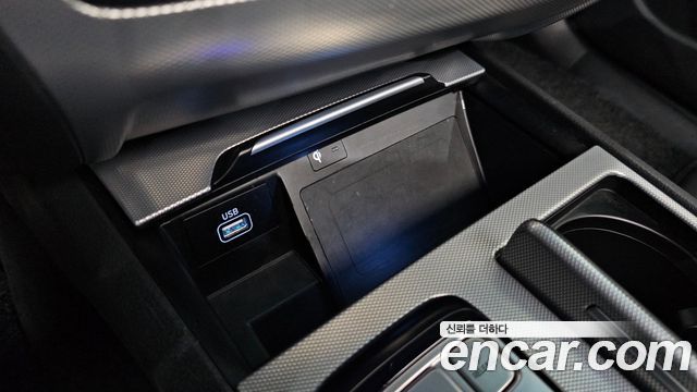 Genesis G80 3.3 GDI AWD Prestige 2019 — фото 31