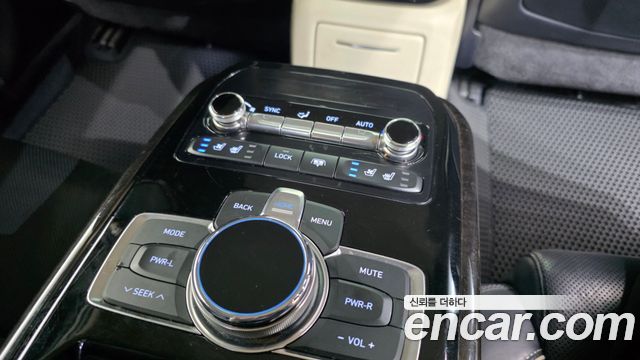 Genesis EQ900 3.3 T-GDI AWD Premiun Luxury 2016 — фото 19