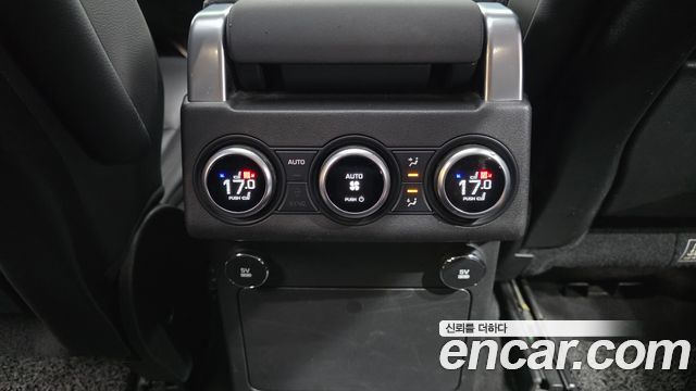 Land Rover Discovery 5 3.0 TD6 HSE 2018 — фото 13