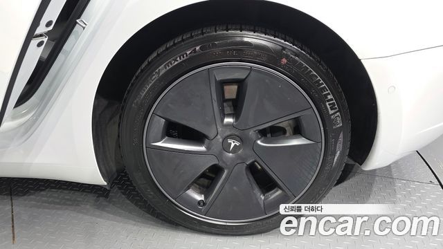 Tesla Model 3 Long Range AWD 2022 — фото 27
