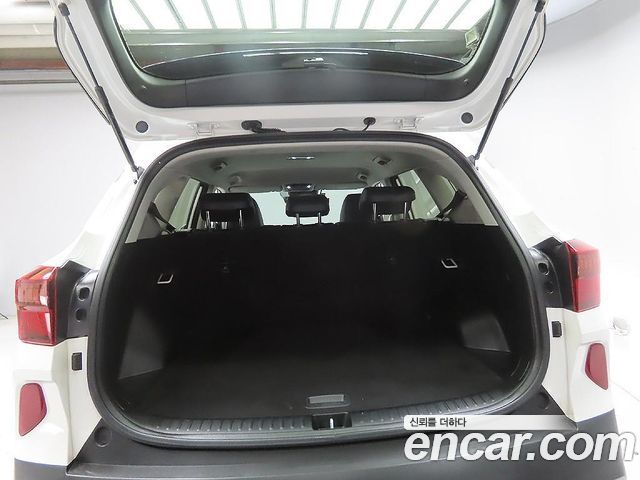 Kia Seltos Gasoline 1.6 Turbo 2WD Prestige 2022 — фото 17