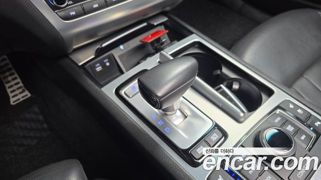 Genesis G80 3.3 GDI AWD Prestige 2018 — фото 9